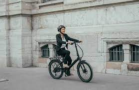 Les Avantages du Vélo Pliant Électrique : Praticité et Performance Réunies