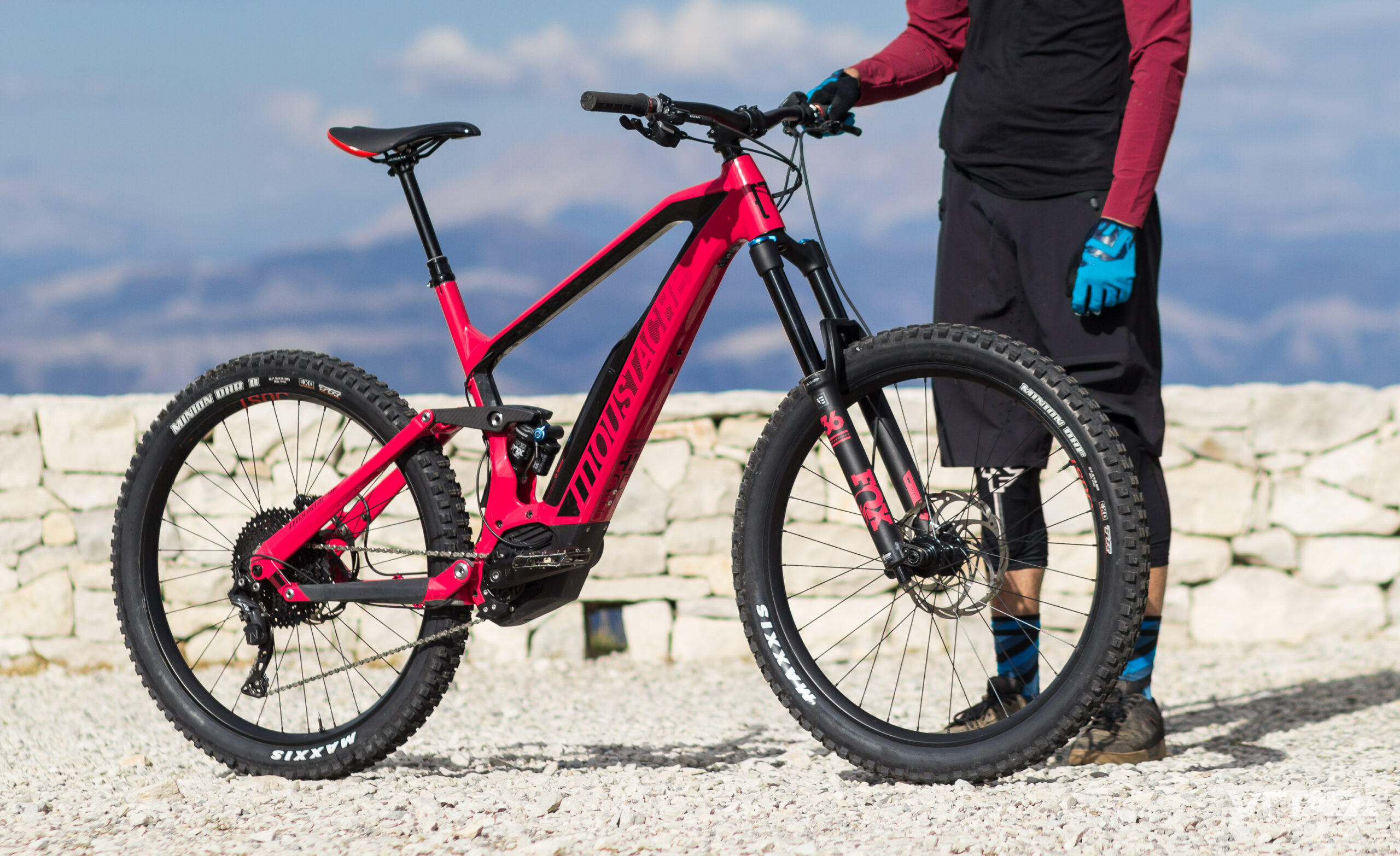 moustache vtt